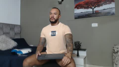 Snapshot of emanuelspencer chatting on June 22, 2026, 5:32 pm emanuelspencer online show from June 22, 2026, 5:32 pm