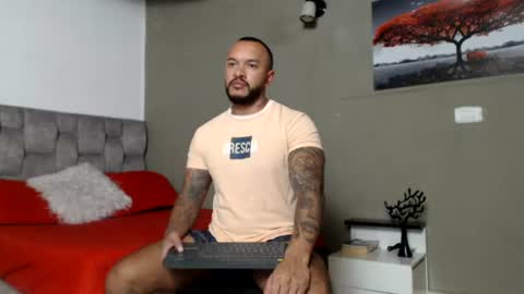 Snapshot of emanuelspencer chatting on August 7, 2026, 6:21 pm emanuelspencer online show from August 7, 2026, 6:21 pm