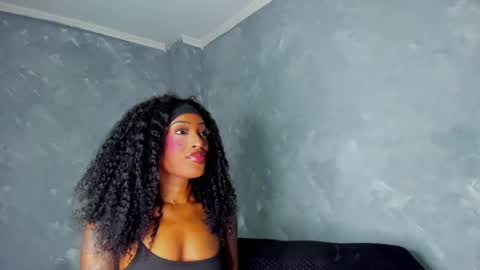 Snapshot of emattaylor chatting on May 29, 2026, 11:52 am . online show from May 29, 2026, 11:52 am