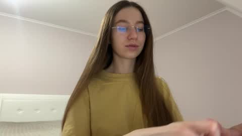 Alina online show from March 25, 2026, 6:25 pm