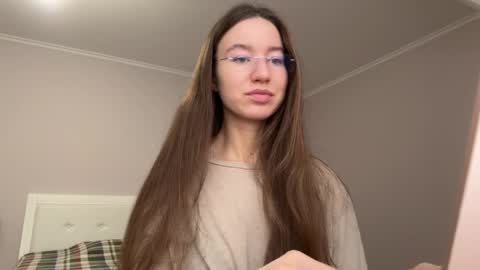 Alina online show from June 7, 2026, 9:46 am