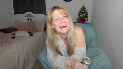 Ember Pheonixxx online show from December 20, 2024, 6:29 am