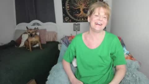 Ember Pheonixxx online show from March 12, 2025, 3:46 am