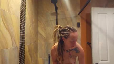 Snapshot of emberskye27 chatting on February 21, 2026, 4:19 pm Emberskye27 online show from February 21, 2026, 4:19 pm