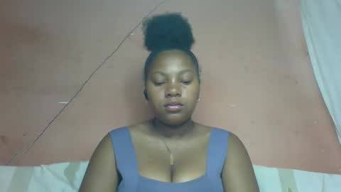 Snapshot of emeldah chatting on January 6, 2026, 2:21 pm emelda online show from January 6, 2026, 2:21 pm
