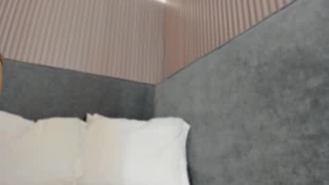 emelie_89 online show from December 23, 2025, 10:13 am