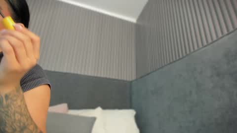 Snapshot of emelie_89 chatting on May 29, 2026, 11:30 am emelie_89 online show from May 29, 2026, 11:30 am