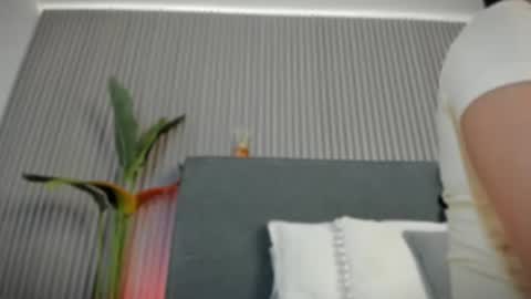 Snapshot of emelie_89 chatting on July 14, 2026, 11:38 am emelie_89 online show from July 14, 2026, 11:38 am