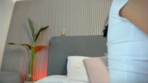Snapshot of emelie_89 chatting on July 17, 2026, 12:34 pm emelie_89 online show from July 17, 2026, 12:34 pm