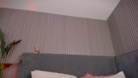 Snapshot of emelie_89 chatting on July 28, 2026, 12:48 pm emelie_89 online show from July 28, 2026, 12:48 pm