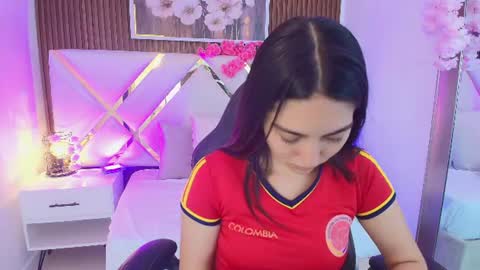 Emily  online show from July 4, 2026, 12:17 am