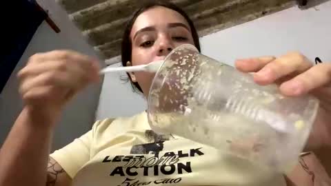 Snapshot of emely_pregnant chatting on October 24, 2025, 11:34 pm emely_pregnant online show from October 24, 2025, 11:34 pm