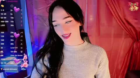 Snapshot of emely_rous chatting on January 3, 2025, 4:11 am Emely Rous online show from January 3, 2025, 4:11 am