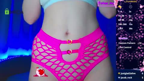 Emely online show from March 11, 2026, 4:18 am