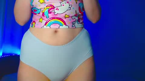 Emely online show from July 23, 2026, 11:08 am
