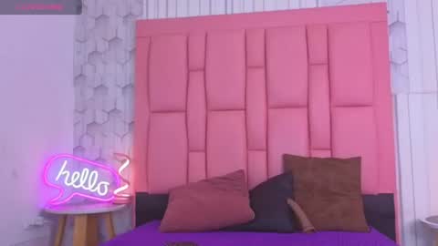 Snapshot of emelysweett chatting on June 18, 2026, 11:14 am emely online show from June 18, 2026, 11:14 am