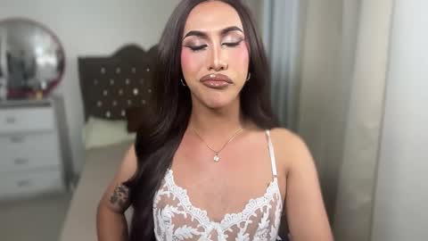 EMELY online show from March 16, 2026, 9:13 am