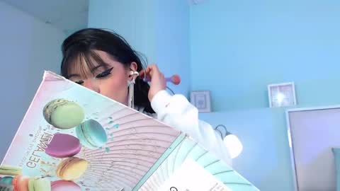 Snapshot of emerald_gh chatting on May 8, 2026, 2:39 am Danna online show from May 8, 2026, 2:39 am