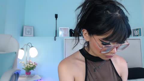 Snapshot of emerald_gh chatting on May 20, 2026, 1:56 am Danna online show from May 20, 2026, 1:56 am