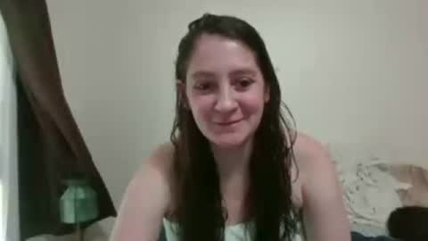 Snapshot of emeraldamnsel chatting on July 28, 2026, 6:20 pm emeraldamnsel online show from July 28, 2026, 6:20 pm