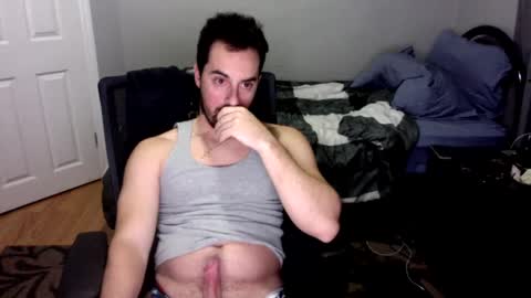 Snapshot of emgee88 chatting on December 10, 2024, 5:28 am emgee88 online show from December 10, 2024, 5:28 am