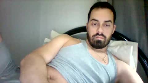 Snapshot of emgee88 chatting on November 16, 2025, 3:01 am emgee88 online show from November 16, 2025, 3:01 am