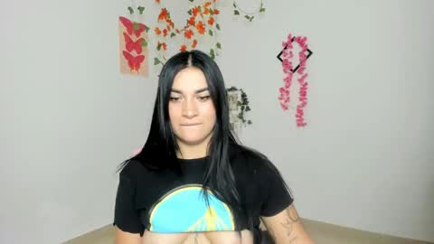 Snapshot of emi_blossom_ chatting on June 2, 2026, 3:14 pm Emily online show from June 2, 2026, 3:14 pm
