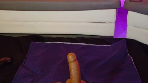 Emmily Roberts online show from June 13, 2026, 1:36 am