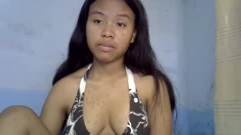 Snapshot of emiehottie chatting on June 1, 2026, 10:50 am Ami online show from June 1, 2026, 10:50 am