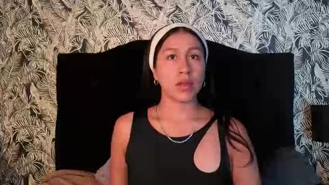 Emilia Gomez online show from December 21, 2025, 8:27 pm