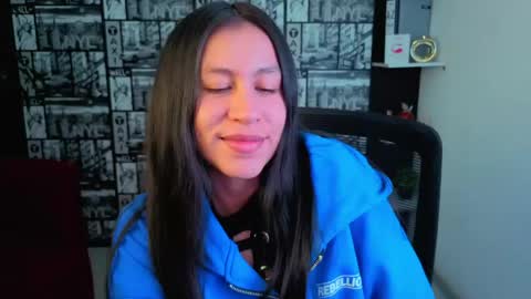 Snapshot of emigomez_ chatting on June 7, 2026, 3:54 am Emilia Gomez online show from June 7, 2026, 3:54 am
