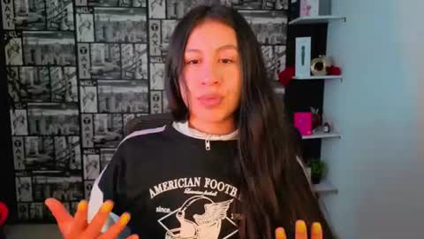 Snapshot of emigomez_ chatting on June 21, 2026, 2:30 pm Emilia Gomez online show from June 21, 2026, 2:30 pm