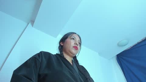 Emi online show from January 28, 2025, 8:47 pm