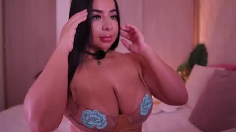    online show from October 8, 2025, 9:23 pm