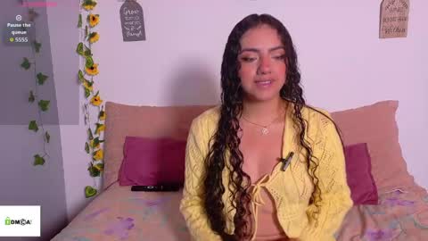Snapshot of emiily_curly chatting on May 21, 2026, 11:06 am Emily online show from May 21, 2026, 11:06 am