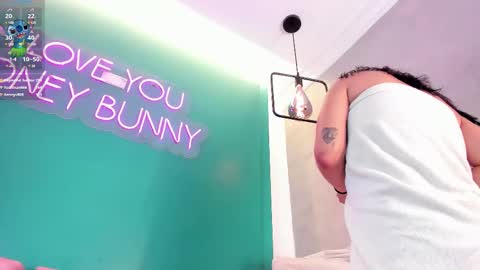 Snapshot of emiily_monroe chatting on February 23, 2025, 2:46 pm Emily online show from February 23, 2025, 2:46 pm