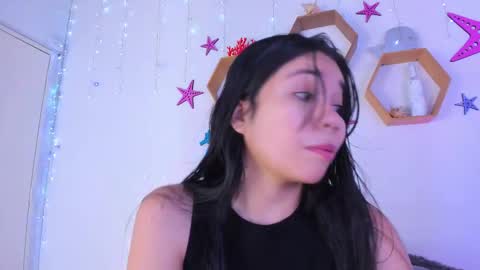 Snapshot of emiily_parkerr chatting on November 4, 2025, 2:54 am Emily online show from November 4, 2025, 2:54 am