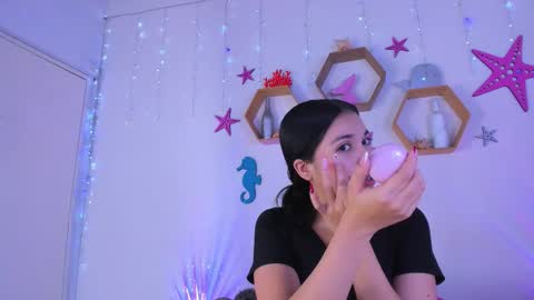 Snapshot of emiily_parkerr chatting on November 7, 2025, 3:06 am Emily online show from November 7, 2025, 3:06 am