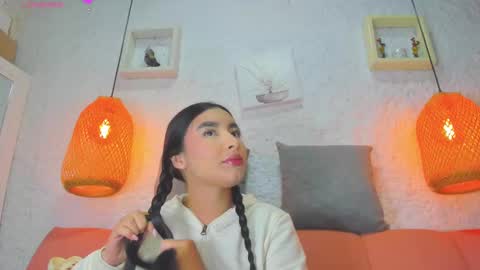 Snapshot of emiily_s chatting on October 22, 2025, 12:05 pm Emily online show from October 22, 2025, 12:05 pm