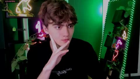 emil_lucky online show from April 28, 2026, 6:35 pm
