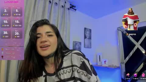 emilayton_ online show from December 9, 2024, 10:32 am