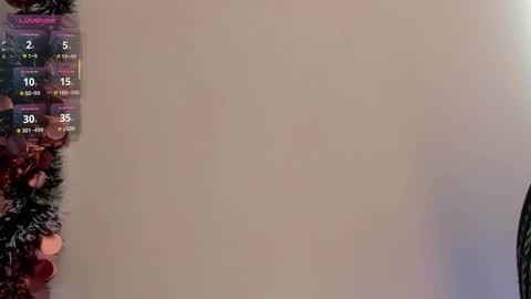 Snapshot of emili__hot chatting on December 14, 2025, 12:32 pm Emily online show from December 14, 2025, 12:32 pm