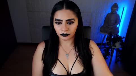 POWERFULL GODDESS EMILI online show from December 19, 2024, 1:07 am