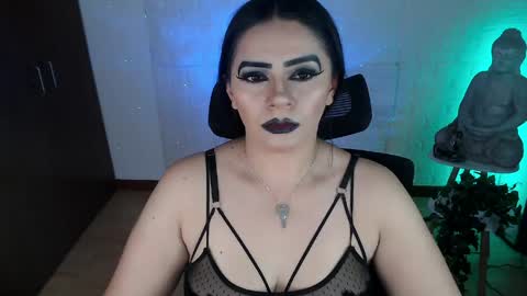 POWERFULL GODDESS EMILI online show from April 30, 2026, 10:47 pm