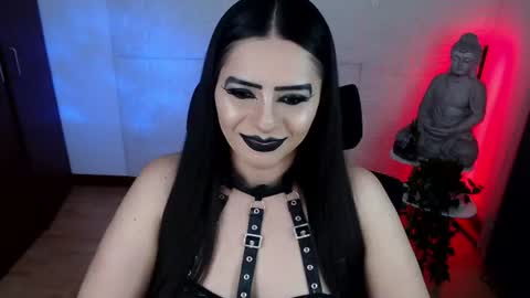 Snapshot of emili_evans_ chatting on July 14, 2026, 2:05 am POWERFULL GODDESS EMILI online show from July 14, 2026, 2:05 am