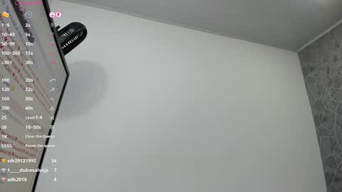 Snapshot of emili_lenus chatting on January 15, 2025, 2:35 pm Emili Lenus online show from January 15, 2025, 2:35 pm