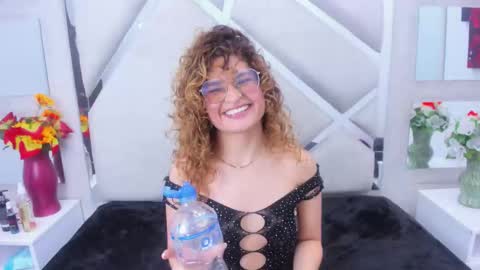 Snapshot of emili_rouse_ chatting on October 11, 2025, 3:06 am Emy online show from October 11, 2025, 3:06 am