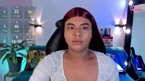 Snapshot of emili_roux chatting on May 15, 2026, 10:33 am Emili roux online show from May 15, 2026, 10:33 am