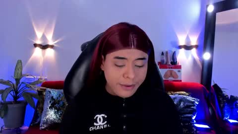 Snapshot of emili_roux chatting on May 20, 2026, 10:21 am Emili roux online show from May 20, 2026, 10:21 am