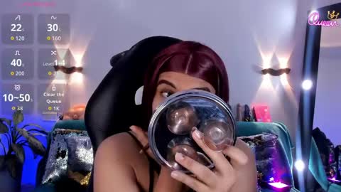 Snapshot of emili_roux chatting on June 8, 2026, 10:26 am Emili roux online show from June 8, 2026, 10:26 am
